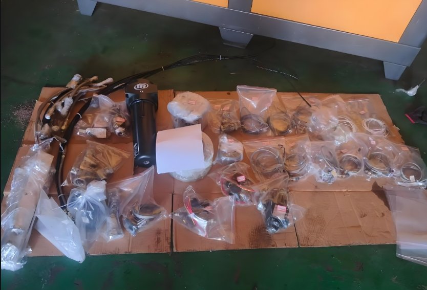 67863688 Original Flat Socket Cap Screw from Ingersoll Rand picture