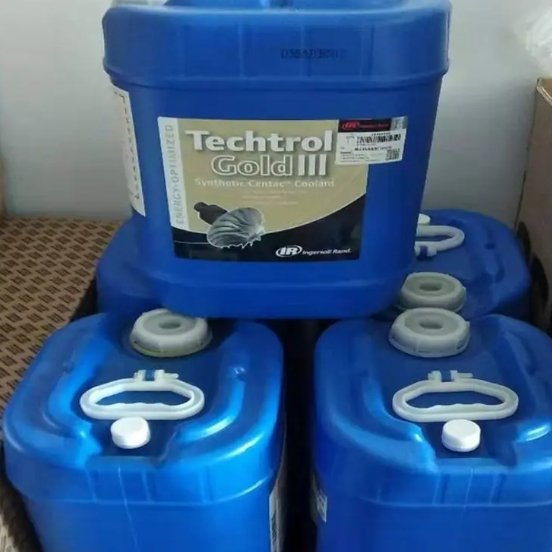 Close-up view – Ingersoll Rand 24061624 Coolant bottle