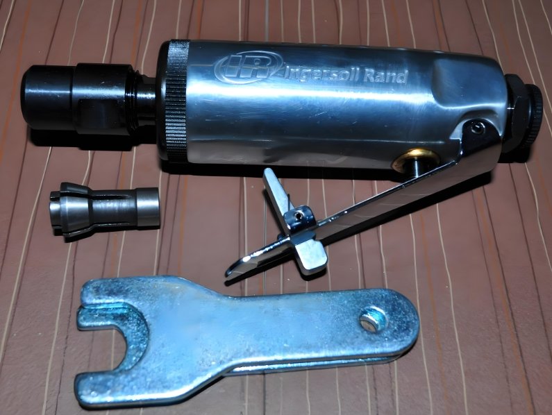 Genuine Ingersoll Rand 39133954 Latch for Cabinet Door